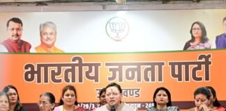 नारी शक्ति वंदन अधिनियम पर सीएम धामी का विपक्ष पर तीखा प्रहार — “महिलाओं के अधिकारों में बाधा डालने वालों को मातृशक्ति देगी करारा जवाब”