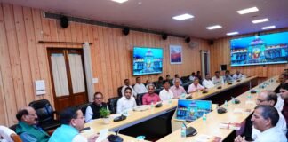 मुख्यमंत्री ने किया ‘सेवा विधि‘ पुस्तक का विमोचन