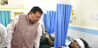 मायापुर टनल हादसे के बाद अस्पताल पहुंचे सीएम धामी, घायल श्रमिकों का जाना हाल; बोले- हर जान बेहद कीमती