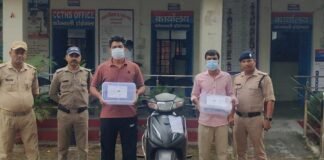देहरादून: तमंचे के बल पर स्कूटी लूटने वाले दो शातिर बदमाश गिरफ्तार, नशा करने के हैं आदी देहरादून: तमंचे के बल पर स्कूटी लूटने वाले दो शातिर बदमाश गिरफ्तार, नशा करने के हैं आदी