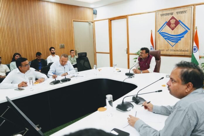उत्तराखंड में रोपवे परियोजनाओं के लिए जल्द जारी होंगे नियम, मुख्य सचिव आनंद बर्द्धन ने दिए निर्देश