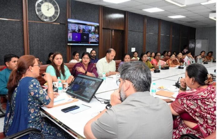 प्रदेश के 20,067 आंगनबाड़ी केंद्रों में आयोजित होगा “आंगन का मिलन” कार्यक्रम, रेखा आर्या ने दिए निर्देश