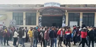 एमपीजी कॉलेज छात्रसंघ चुनाव में नामांकन के पहले दिन गरमाया माहौल, ABVP प्रत्याशियों के पर्चे निरस्त