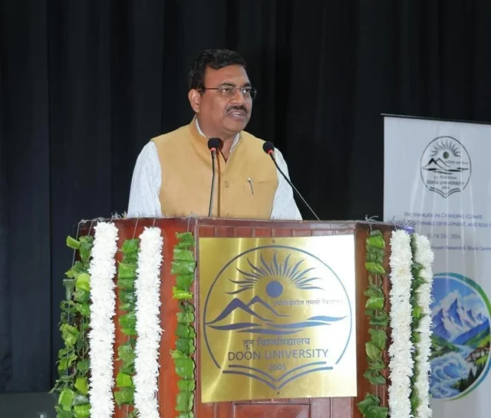 हिमालयी आपदाओं के प्रबंधन में एआई तकनीक मददगार, मुख्य सचिव ने दून विश्वविद्यालय में संगोष्ठी का किया आगाज